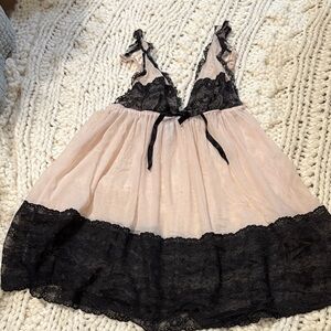 Chic Lace-Accented Chemise in Soft Pink and Black